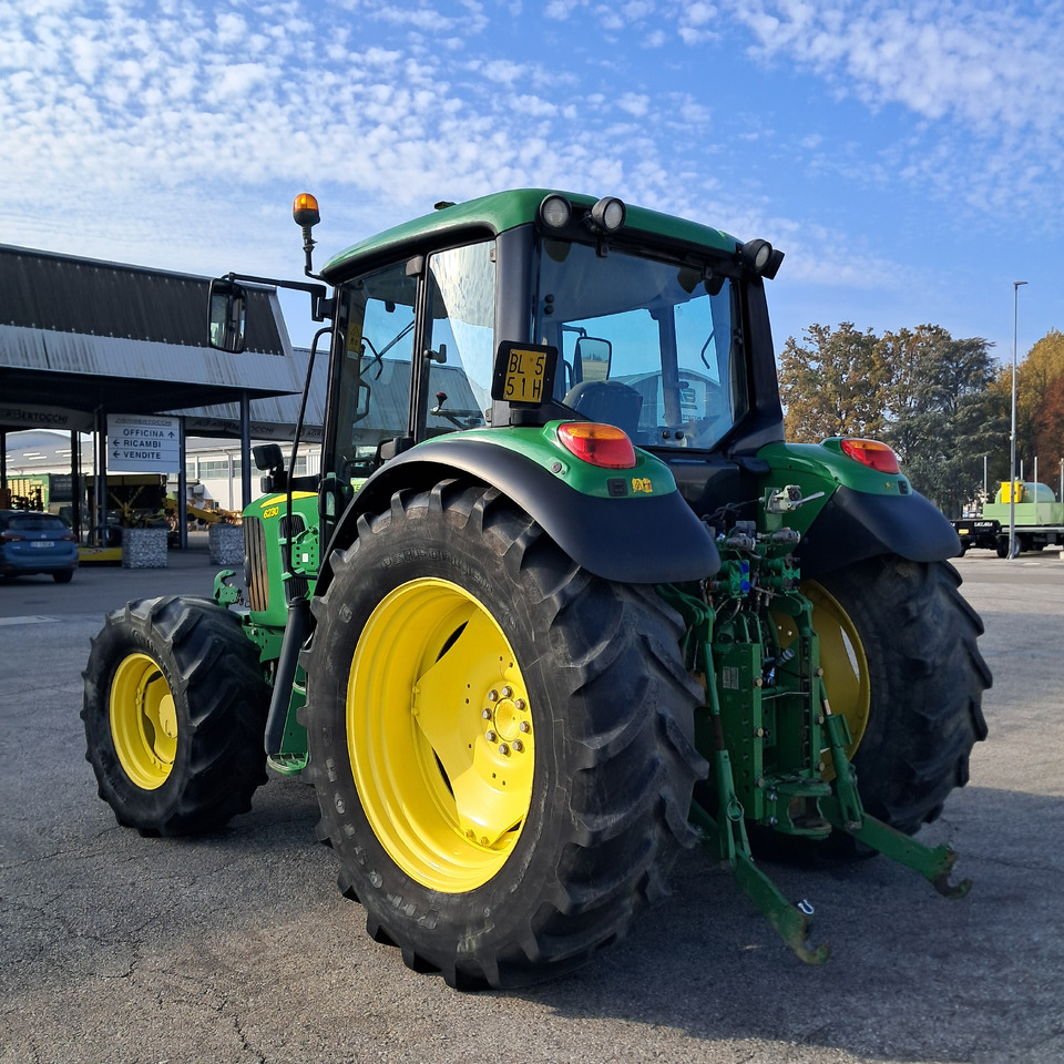 JOHN DEERE 6230 - Traktorius: foto 3 JOHN DEERE 6230 - Traktorius: foto 3