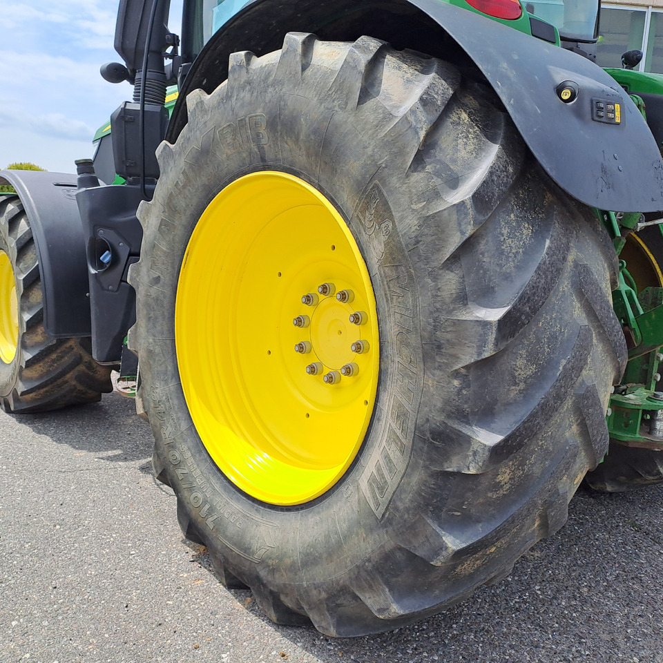 JOHN DEERE 6230R lizingą JOHN DEERE 6230R: foto 6