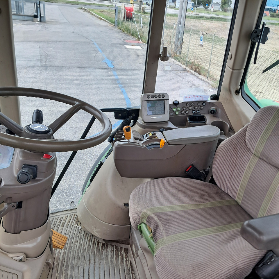 Traktorius JOHN DEERE 6830 Premium: foto 8