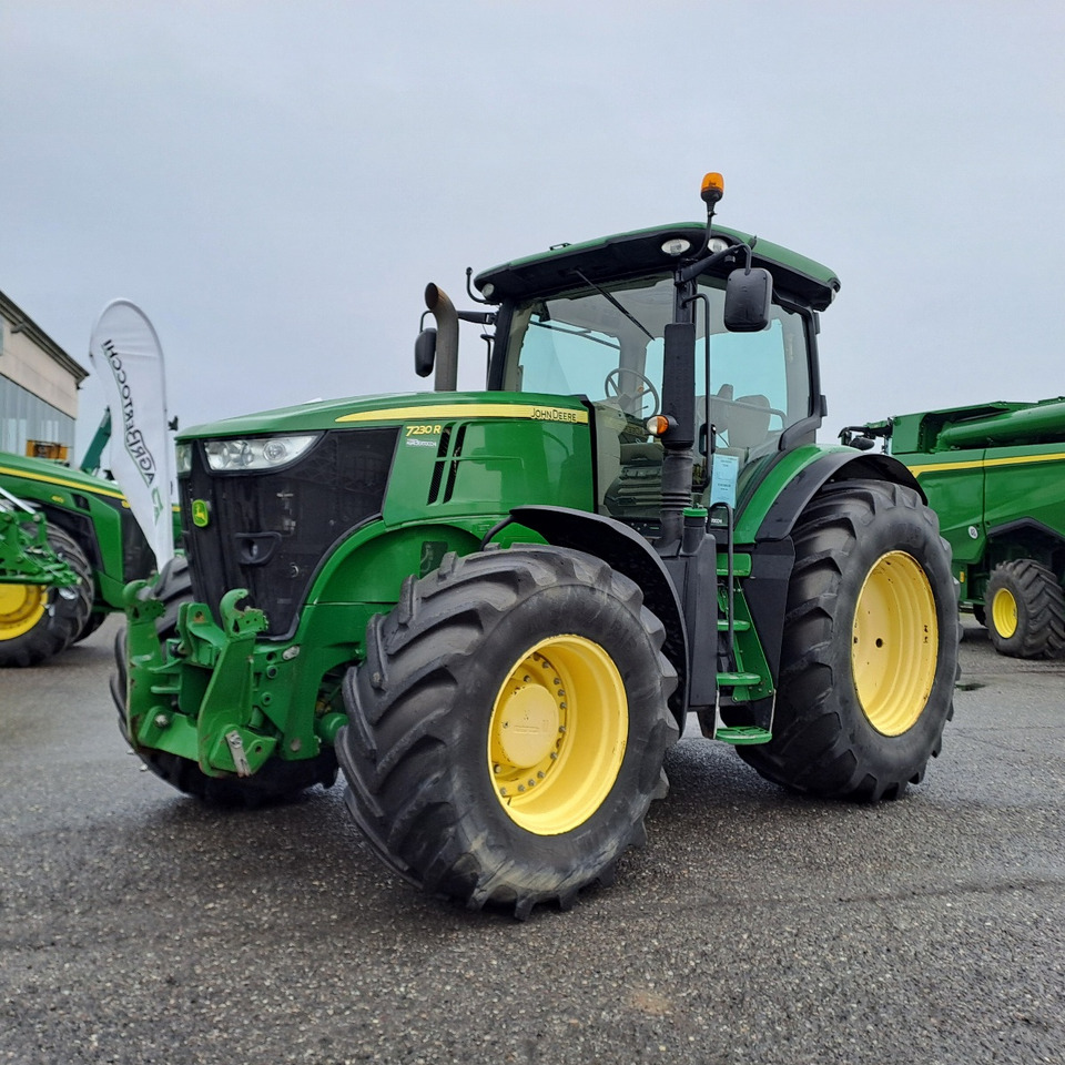 JOHN DEERE 7230R - Traktorius: foto 1 JOHN DEERE 7230R - Traktorius: foto 1