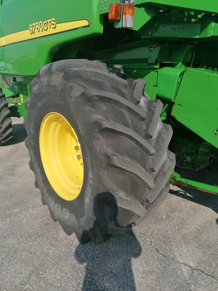 JOHN DEERE CTS 9780 - Derliaus nuėmimo kombainas: foto 2 JOHN DEERE CTS 9780 - Derliaus nuėmimo kombainas: foto 2