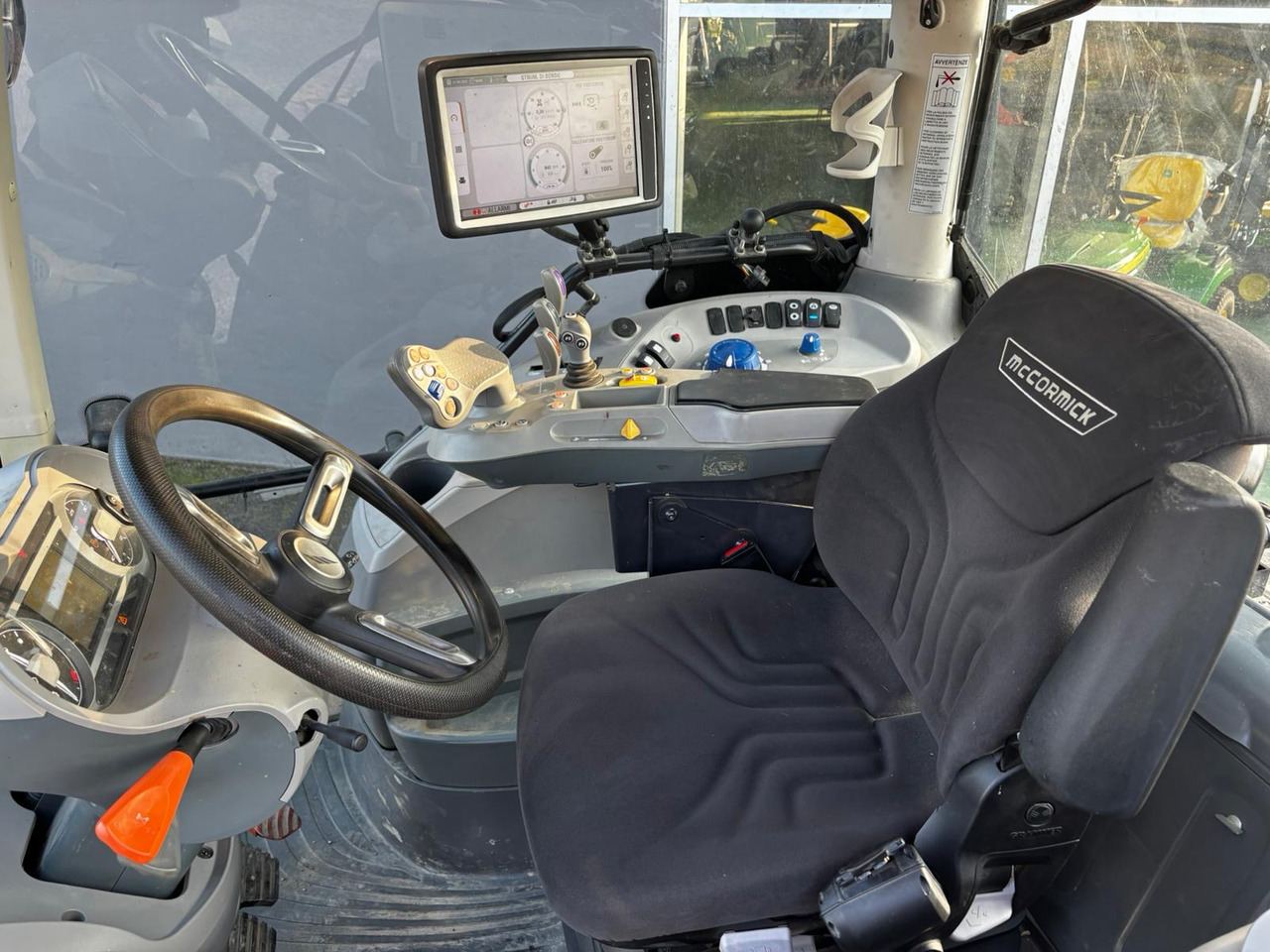 MCCORMICK - Traktorius: foto 5 MCCORMICK - Traktorius: foto 5