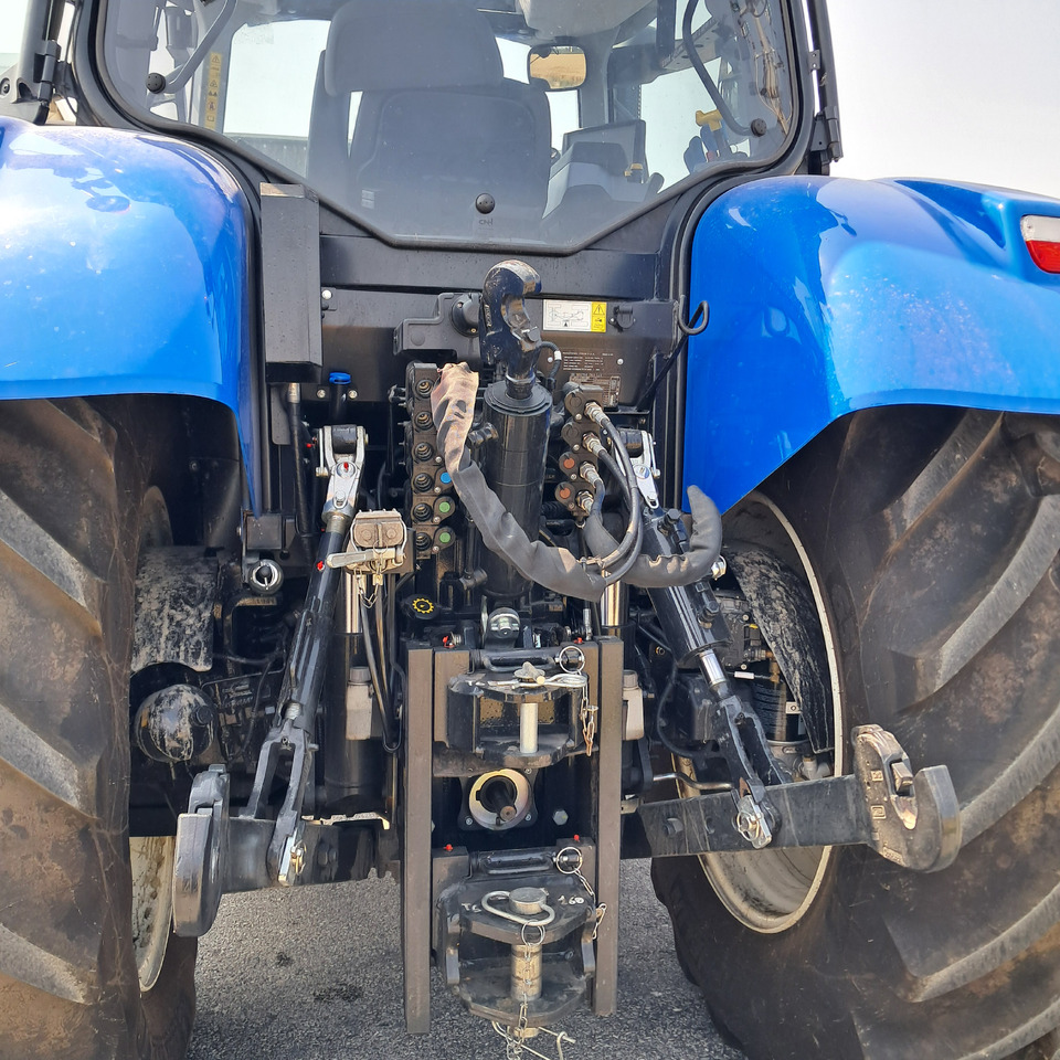NEW HOLLAND T6 160 - Traktorius: foto 4 NEW HOLLAND T6 160 - Traktorius: foto 4