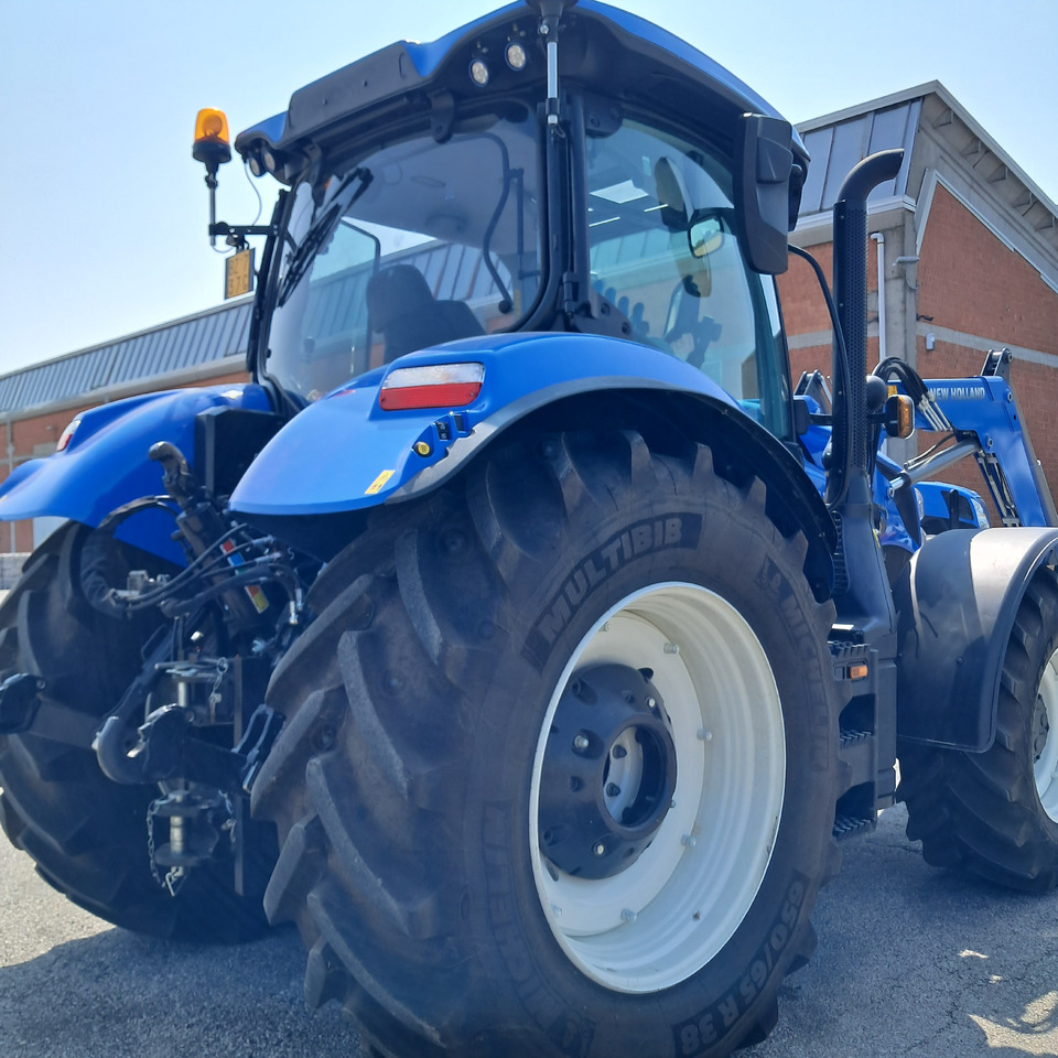 NEW HOLLAND T6 160 - Traktorius: foto 5 NEW HOLLAND T6 160 - Traktorius: foto 5