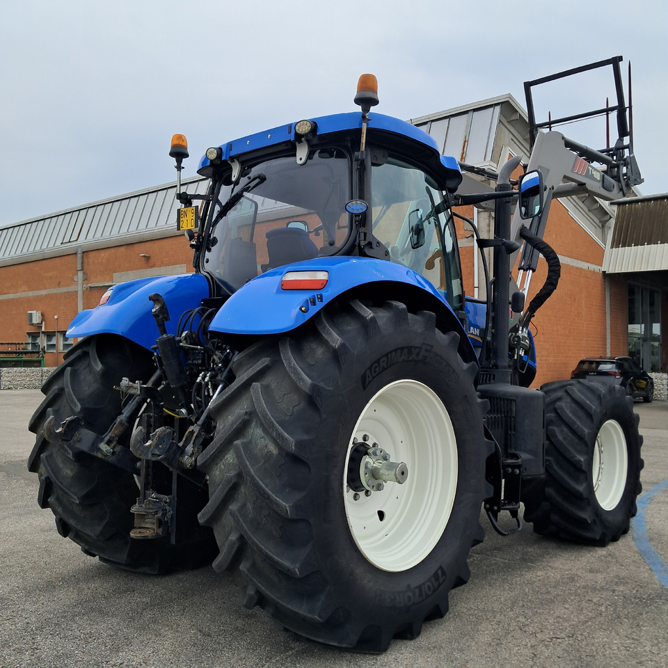 NEW HOLLAND T7 270 - Traktorius: foto 5 NEW HOLLAND T7 270 - Traktorius: foto 5