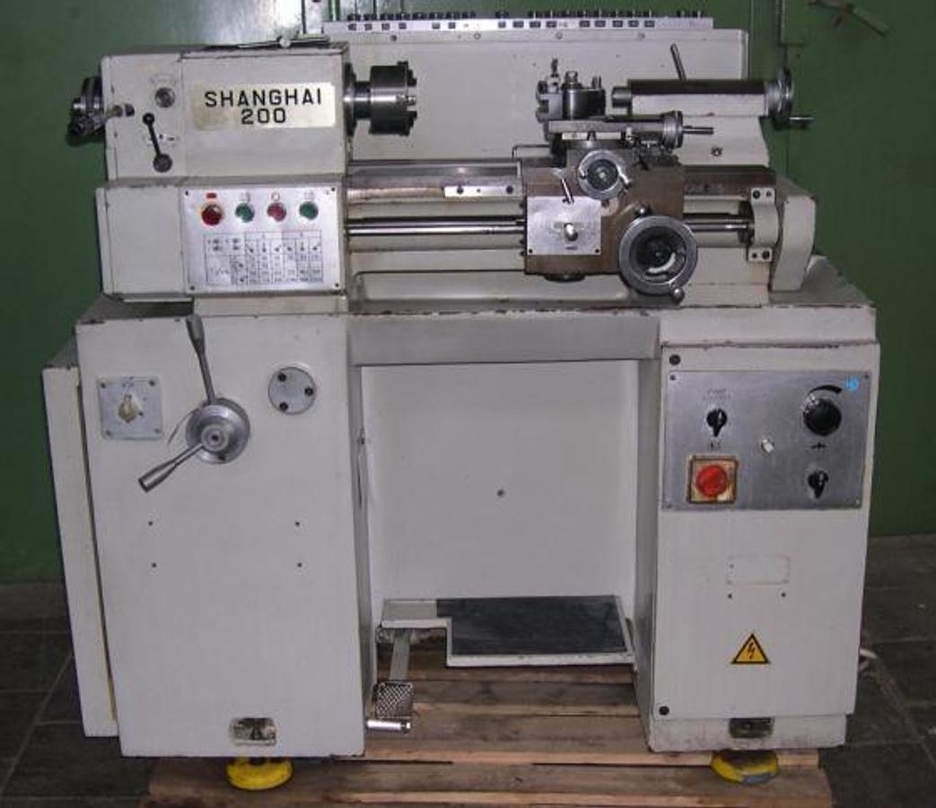 Leit- u. Zugspindeldrehmaschine CORTINI 200 - Metalo tekinimo staklės: foto 1 Leit- u. Zugspindeldrehmaschine CORTINI 200 - Metalo tekinimo staklės: foto 1