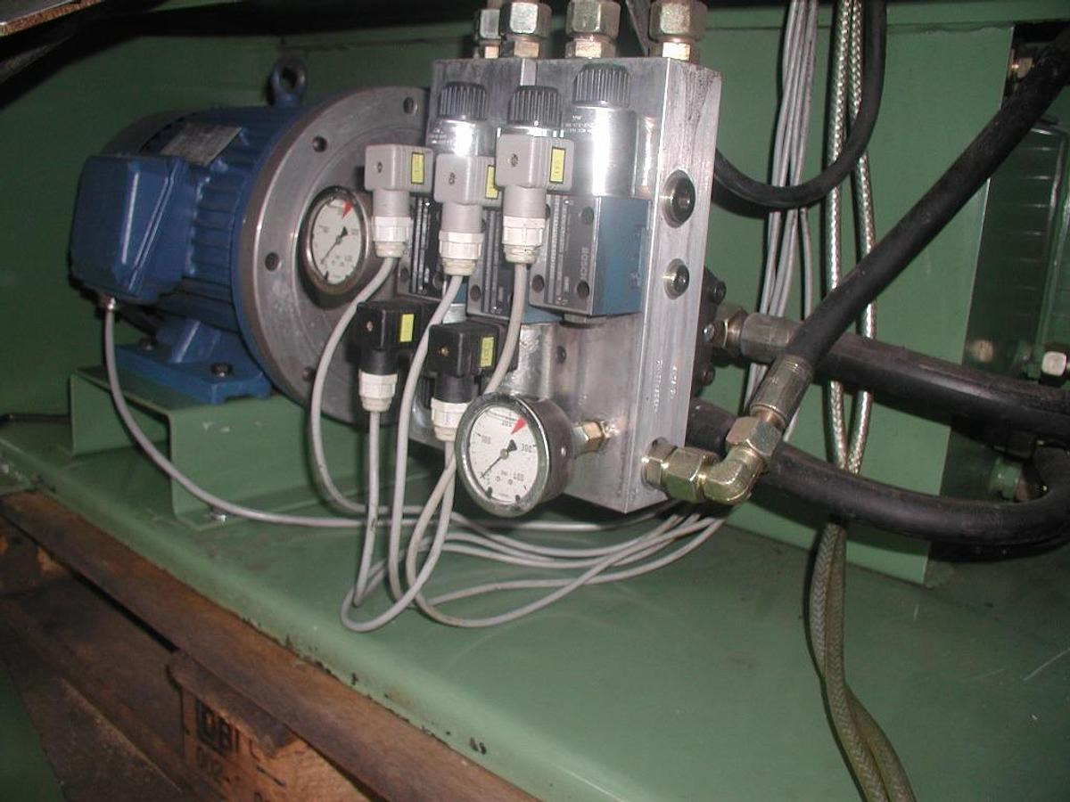 Metalo apdirbimo staklės Tafelschere WEINBRENNER: foto 12 Metalo apdirbimo staklės Tafelschere WEINBRENNER: foto 12