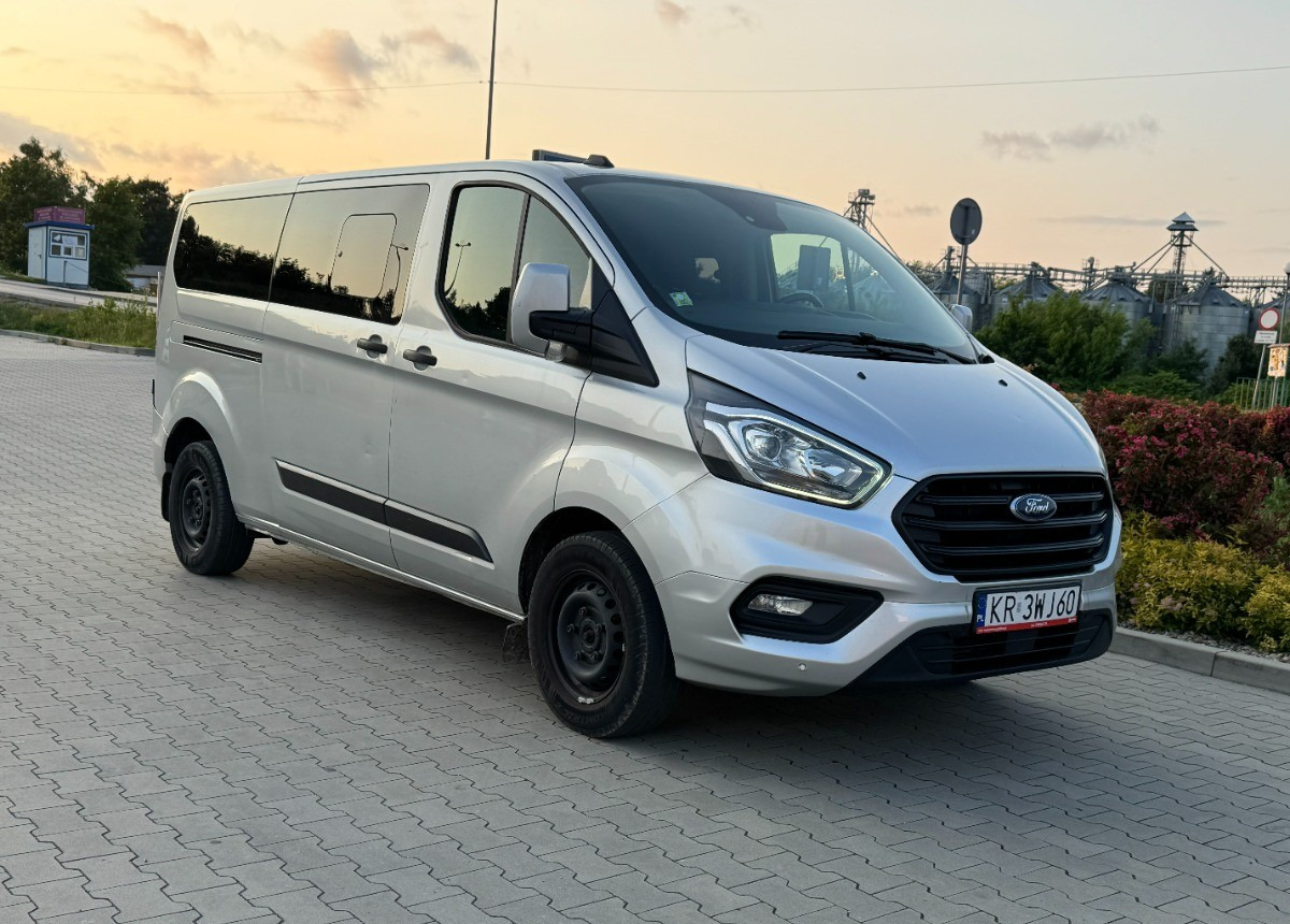 Ford Transit Custom 2.0 170 KM L2 LONG 2021 LED 8 osobowy NAWIEWY miejsc Salon PL - Mikroautobusas, Keleivinis furgonas: foto 1 Ford Transit Custom 2.0 170 KM L2 LONG 2021 LED 8 osobowy NAWIEWY miejsc Salon PL - Mikroautobusas, Keleivinis furgonas: foto 1