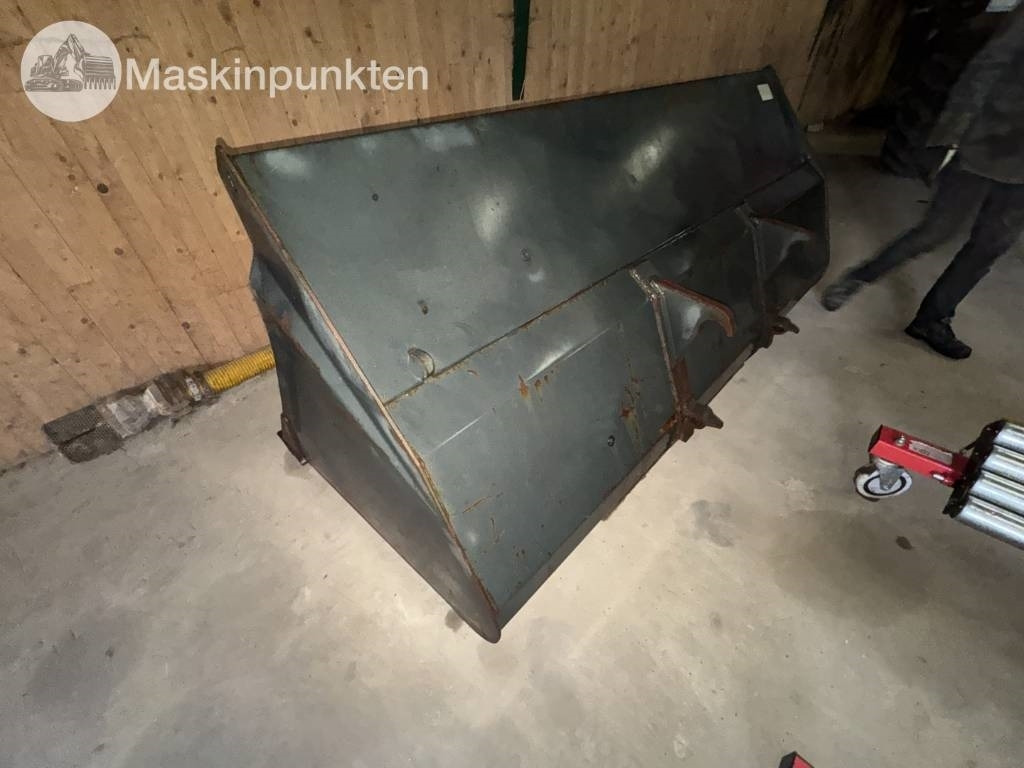 Ålö Universal skopa - Kaušas - Statybinė technika: foto 3 Ålö Universal skopa - Kaušas - Statybinė technika: foto 3