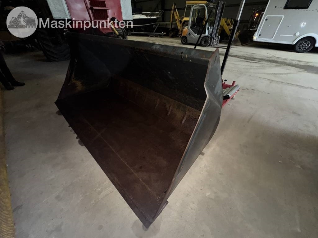 Ålö Universal skopa - Kaušas - Statybinė technika: foto 2 Ålö Universal skopa - Kaušas - Statybinė technika: foto 2