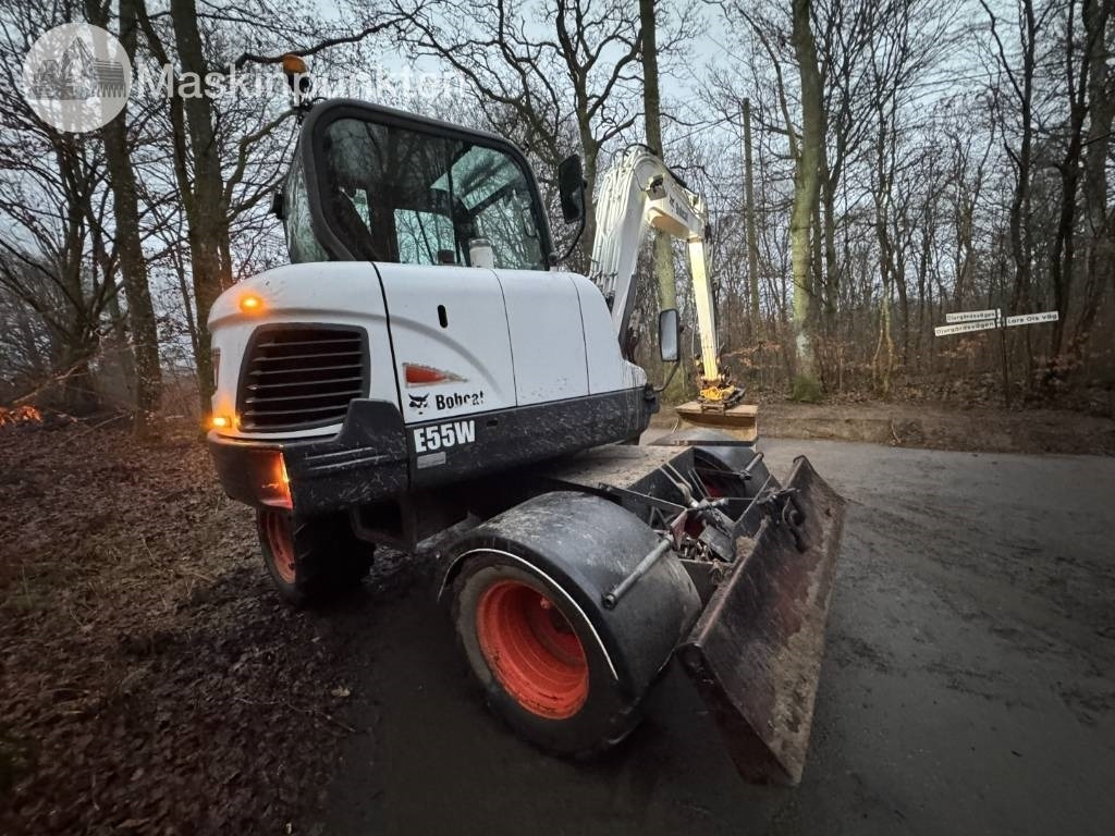 Bobcat E 55 W med Redskapsvagn samt redskap - Ratinis ekskavatorius: foto 3 Bobcat E 55 W med Redskapsvagn samt redskap - Ratinis ekskavatorius: foto 3