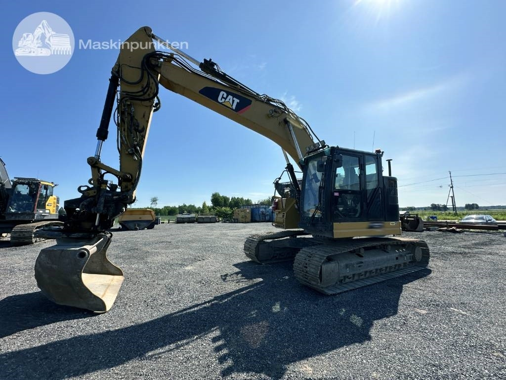 CAT 325 FL CR - Vikšrinis ekskavatorius: foto 1 CAT 325 FL CR - Vikšrinis ekskavatorius: foto 1
