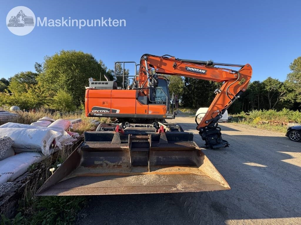 Doosan DX 170 W-5 + Tippvagn + Redskap - Ratinis ekskavatorius: foto 4 Doosan DX 170 W-5 + Tippvagn + Redskap - Ratinis ekskavatorius: foto 4