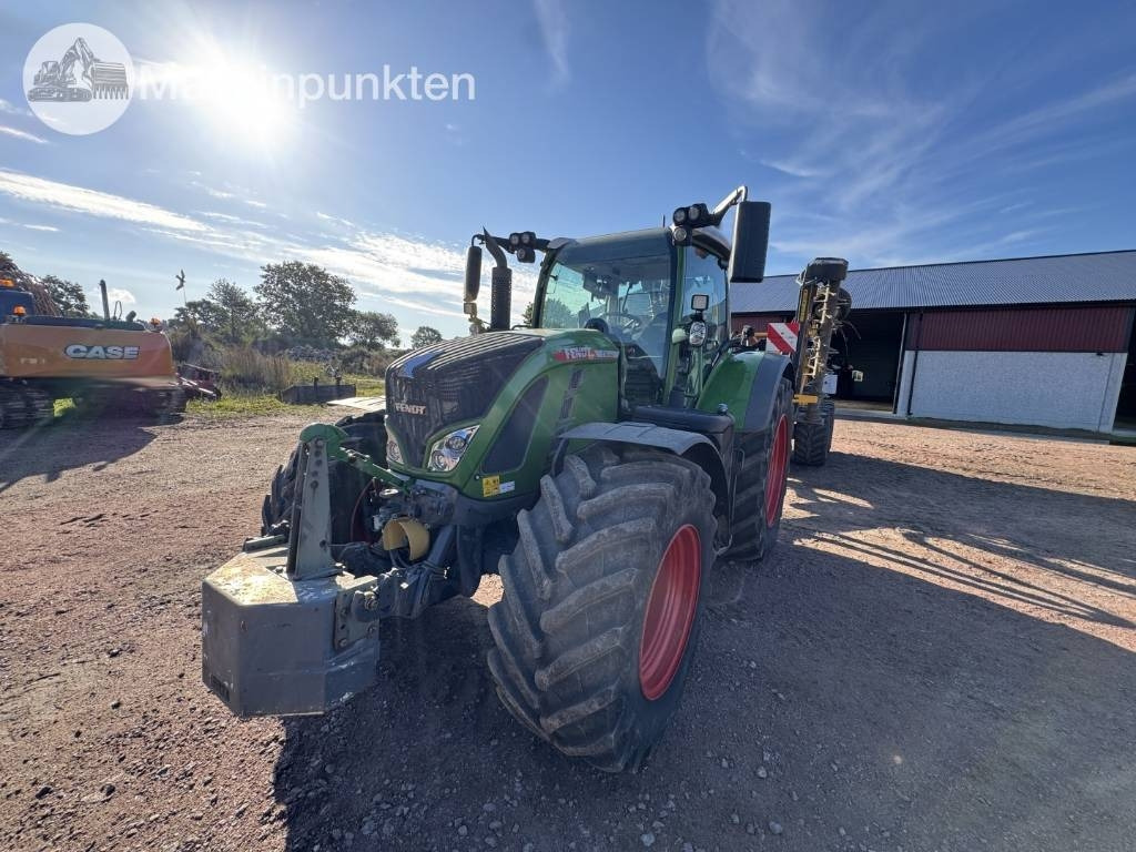 Fendt 724 Vario - Traktorius: foto 1 Fendt 724 Vario - Traktorius: foto 1