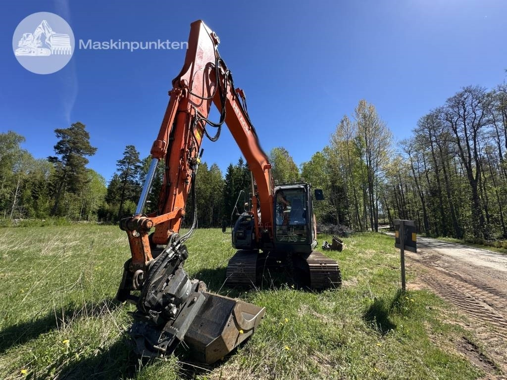 Hitachi ZX 135 US-6 - Vikšrinis ekskavatorius: foto 3 Hitachi ZX 135 US-6 - Vikšrinis ekskavatorius: foto 3