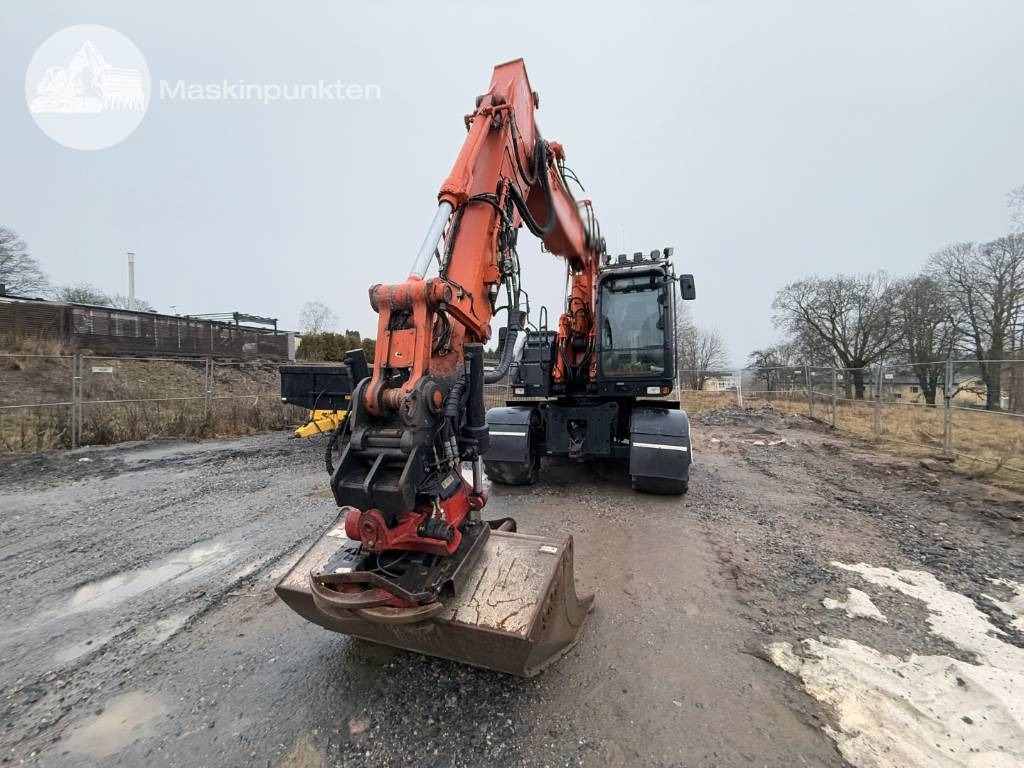 Hitachi ZX 170 W-5 B - Ratinis ekskavatorius: foto 4 Hitachi ZX 170 W-5 B - Ratinis ekskavatorius: foto 4