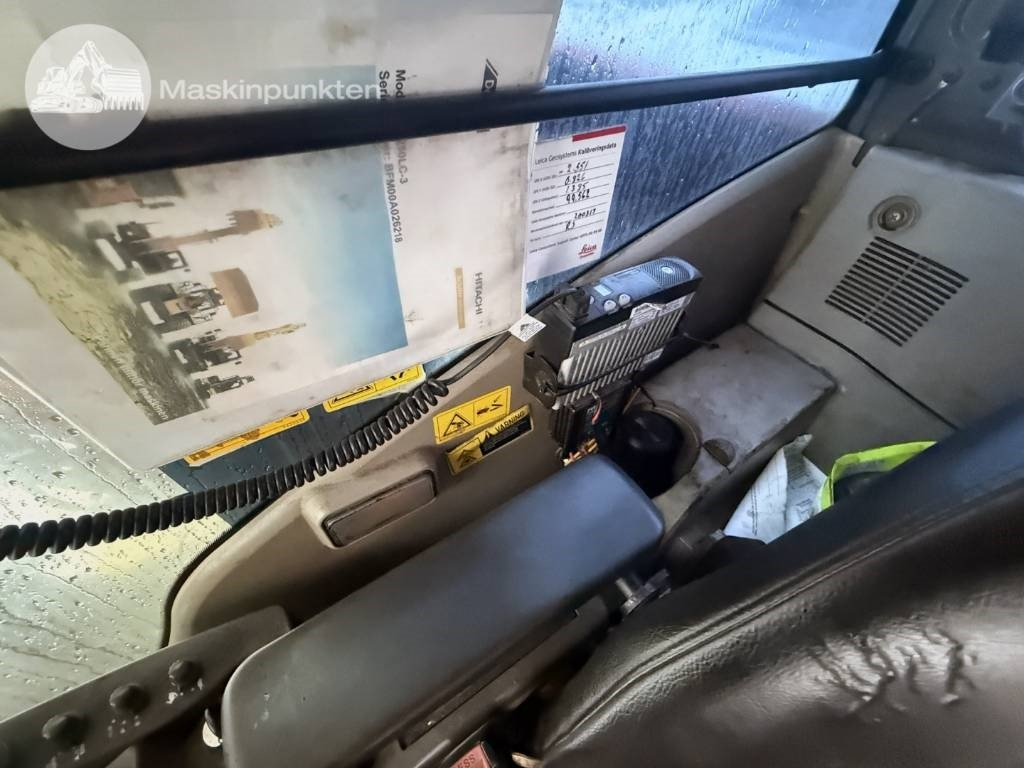 Vikšrinis ekskavatorius Hitachi ZX 250 LC-3: foto 21