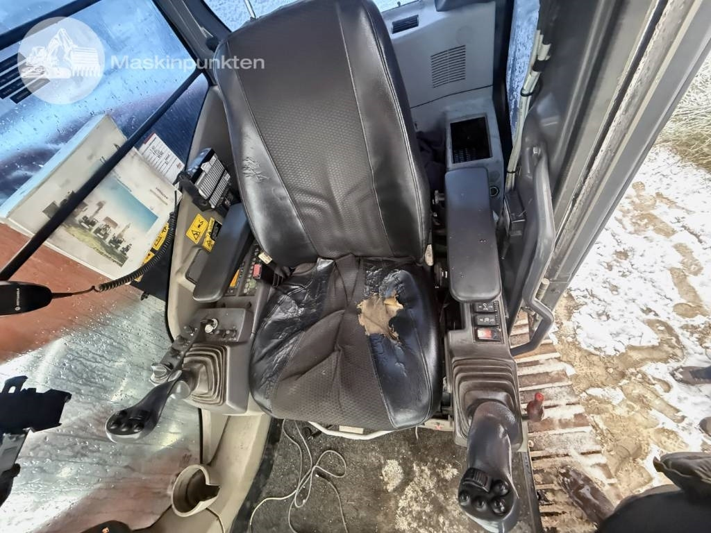 Vikšrinis ekskavatorius Hitachi ZX 250 LC-3: foto 17