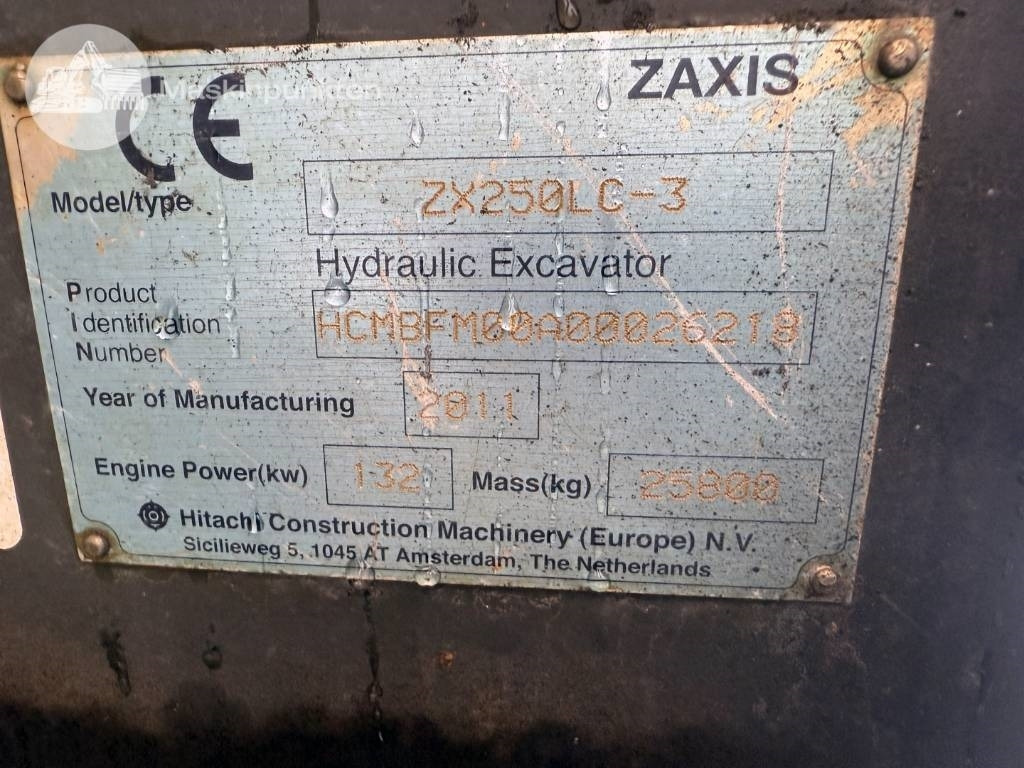 Vikšrinis ekskavatorius Hitachi ZX 250 LC-3: foto 10