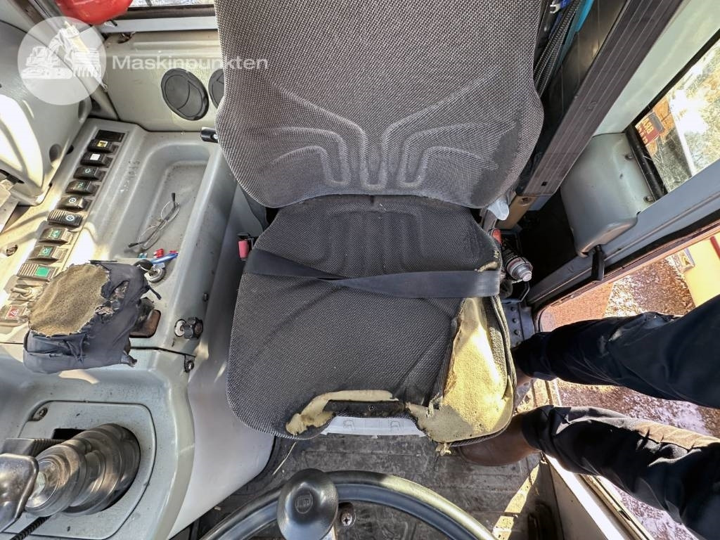 Ratinis krautuvas Hyundai HL 730 TM-7: foto 16 Ratinis krautuvas Hyundai HL 730 TM-7: foto 16