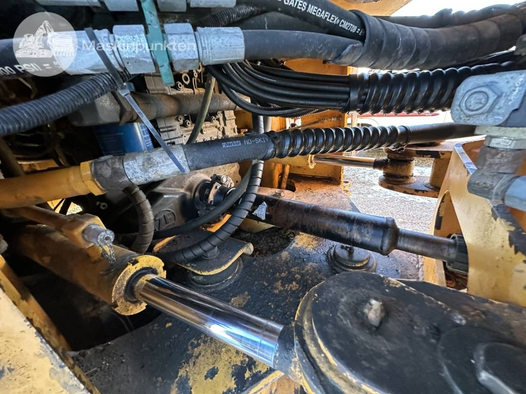 Ratinis krautuvas Hyundai HL 730 TM-7: foto 44 Ratinis krautuvas Hyundai HL 730 TM-7: foto 44