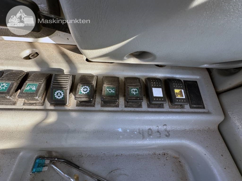 Ratinis krautuvas Hyundai HL 730 TM-7: foto 27 Ratinis krautuvas Hyundai HL 730 TM-7: foto 27