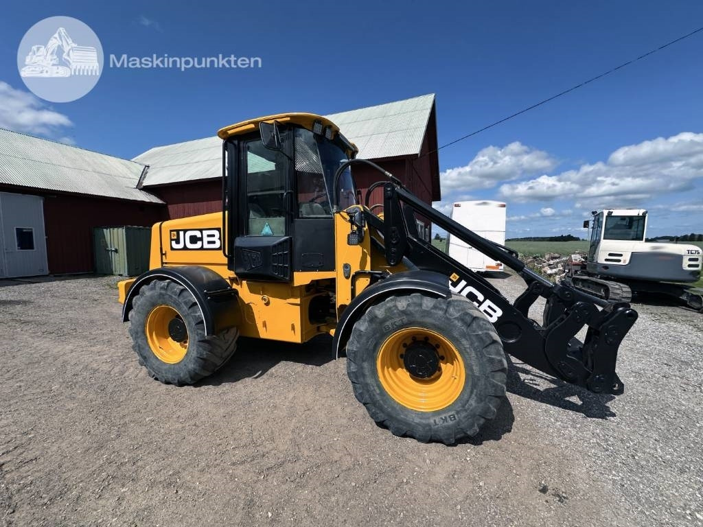 JCB 412 - Ratinis krautuvas: foto 4 JCB 412 - Ratinis krautuvas: foto 4