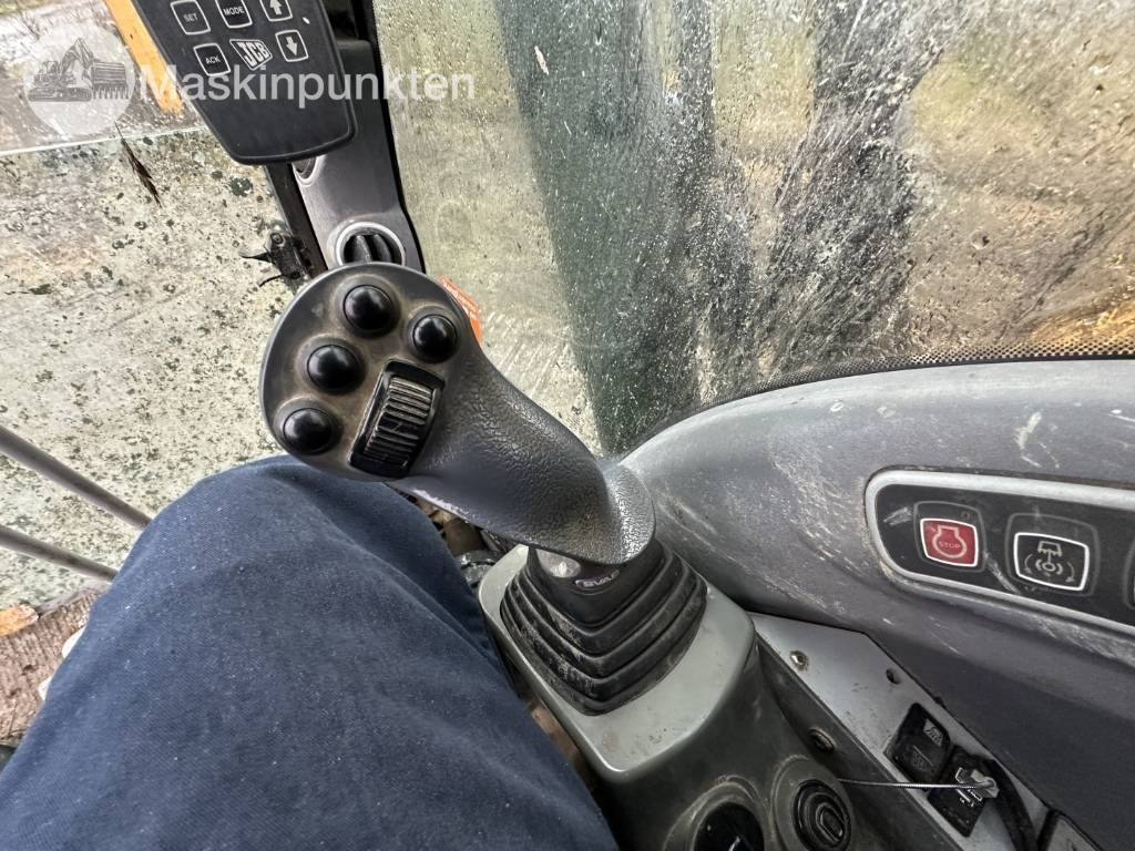 JCB JS 220 LC lizingą JCB JS 220 LC: foto 18 JCB JS 220 LC lizingą JCB JS 220 LC: foto 18