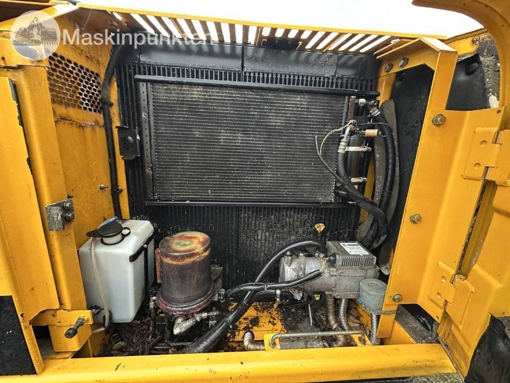 JCB JS 220 LC lizingą JCB JS 220 LC: foto 24 JCB JS 220 LC lizingą JCB JS 220 LC: foto 24