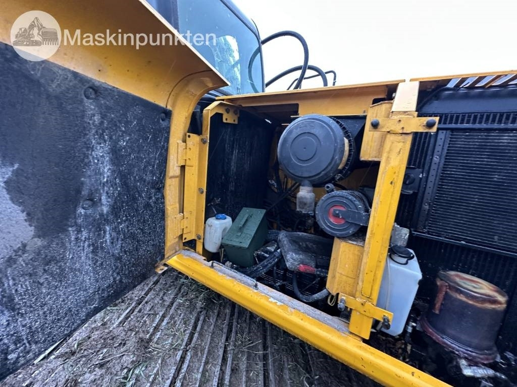 JCB JS 220 LC lizingą JCB JS 220 LC: foto 25 JCB JS 220 LC lizingą JCB JS 220 LC: foto 25