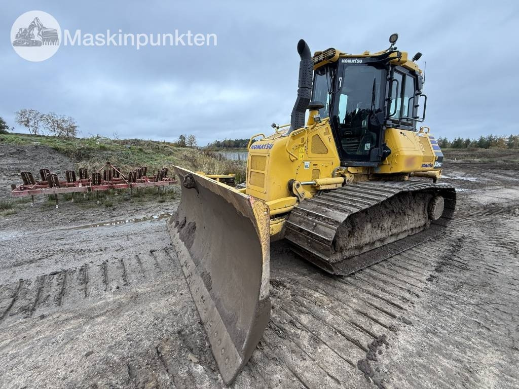 Komatsu D 51 Pxi-24EO - Buldozeris: foto 1 Komatsu D 51 Pxi-24EO - Buldozeris: foto 1