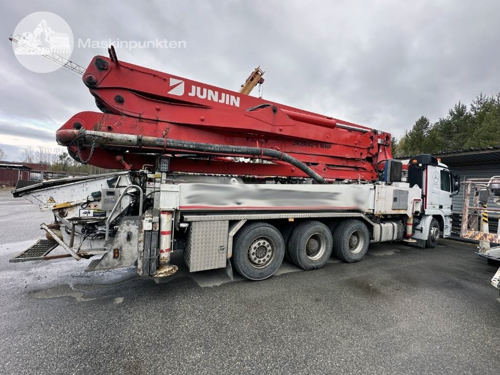 Mercedes-Benz 2651 L 8X4 Junjin jxzr42-5.16hp - Betonvežis: foto 4 Mercedes-Benz 2651 L 8X4 Junjin jxzr42-5.16hp - Betonvežis: foto 4
