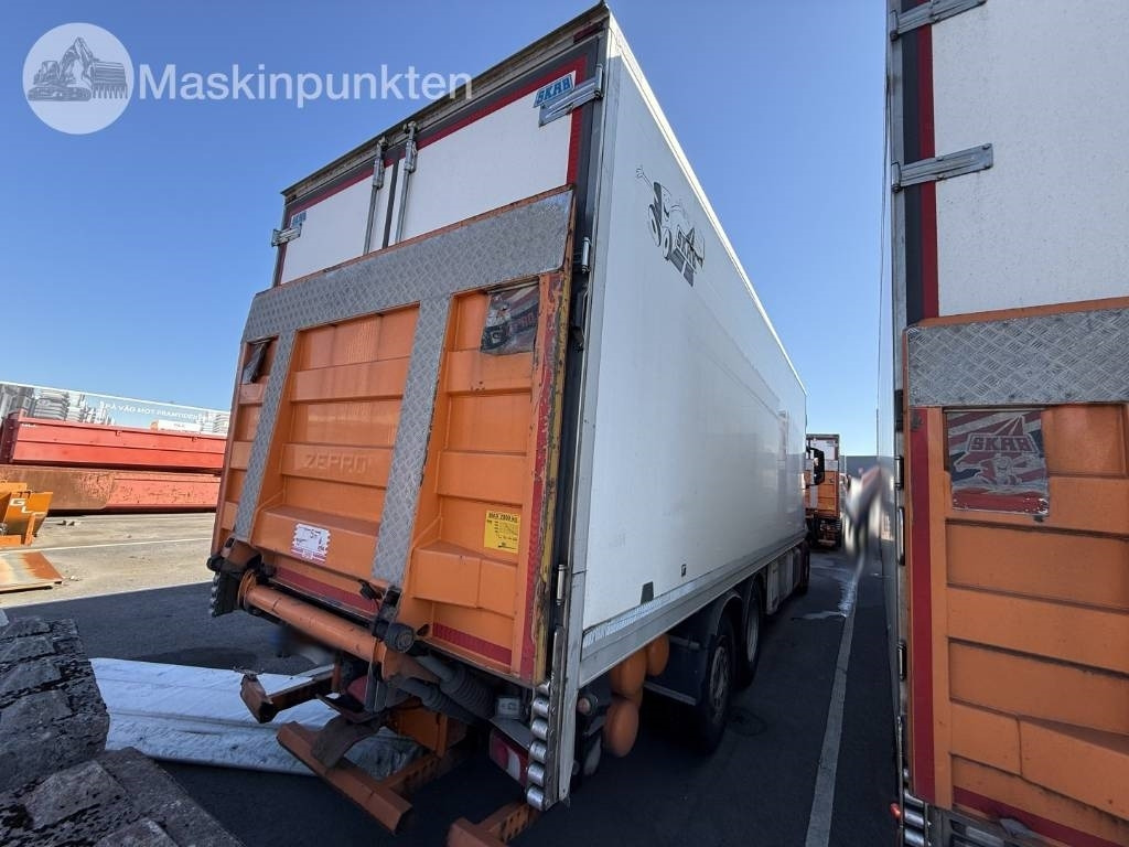 Mercedes-Benz Actros 2551  - Refrižeratorius sunkvežimis: foto 4 Mercedes-Benz Actros 2551  - Refrižeratorius sunkvežimis: foto 4