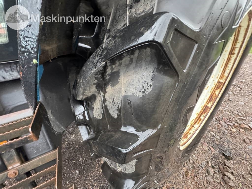 New Holland 8560 - Traktorius: foto 4 New Holland 8560 - Traktorius: foto 4