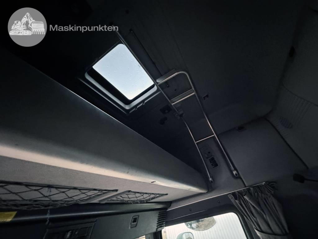 Furgonas sunkvežimis Scania R 114: foto 46