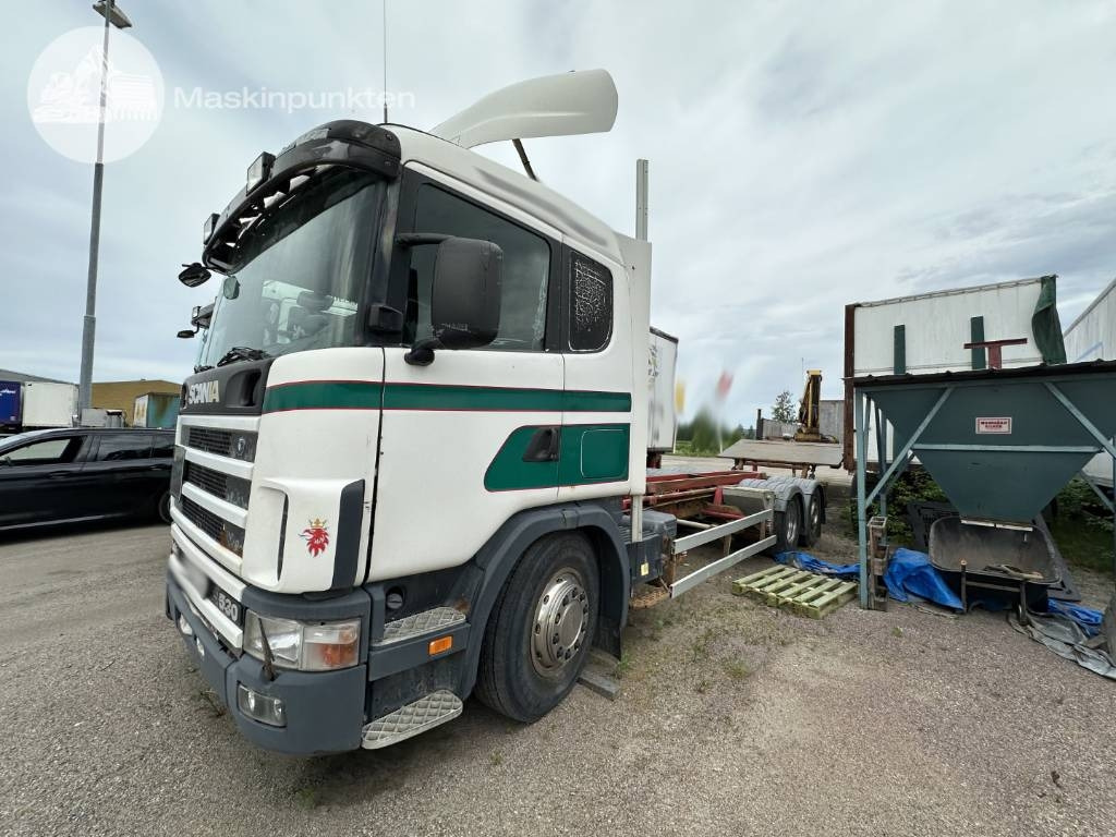 Scania R 124 LB - Konteineris-vežimus/ Sukeisti kūną sunkvežimis: foto 1 Scania R 124 LB - Konteineris-vežimus/ Sukeisti kūną sunkvežimis: foto 1