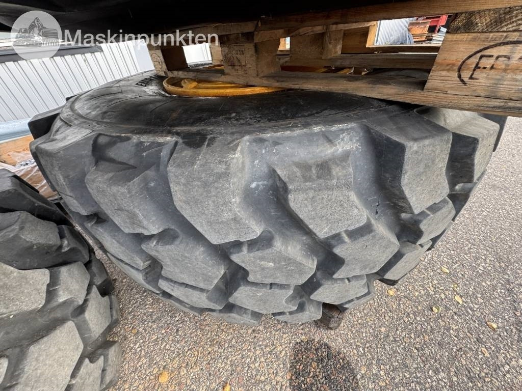 Trelleborg EMR1030 - Padanga - Statybinė technika: foto 2 Trelleborg EMR1030 - Padanga - Statybinė technika: foto 2