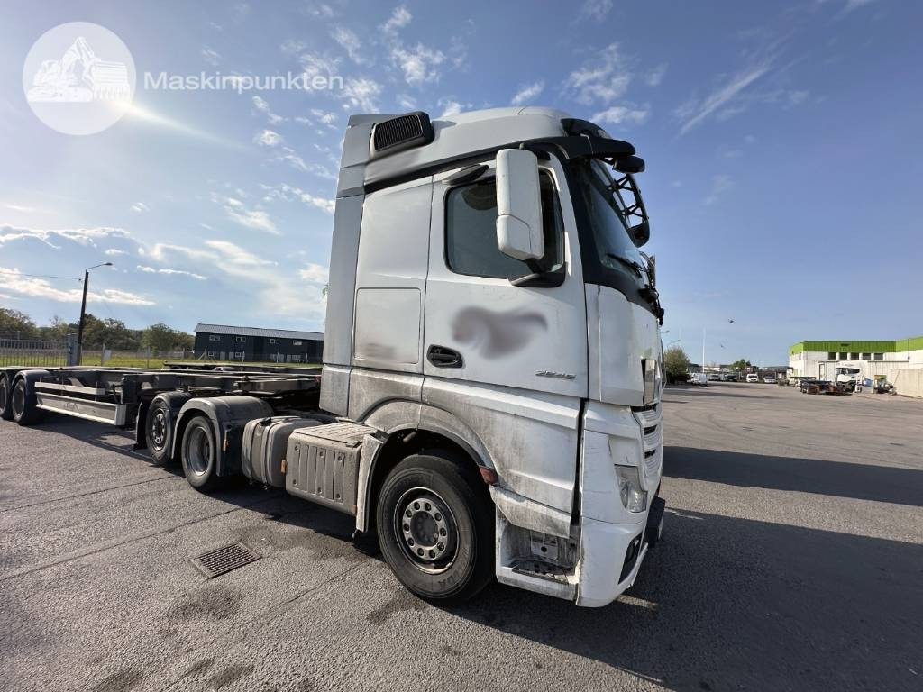 Mercedes-Benz Actros 2545 - Vilkikas: foto 1 Mercedes-Benz Actros 2545 - Vilkikas: foto 1