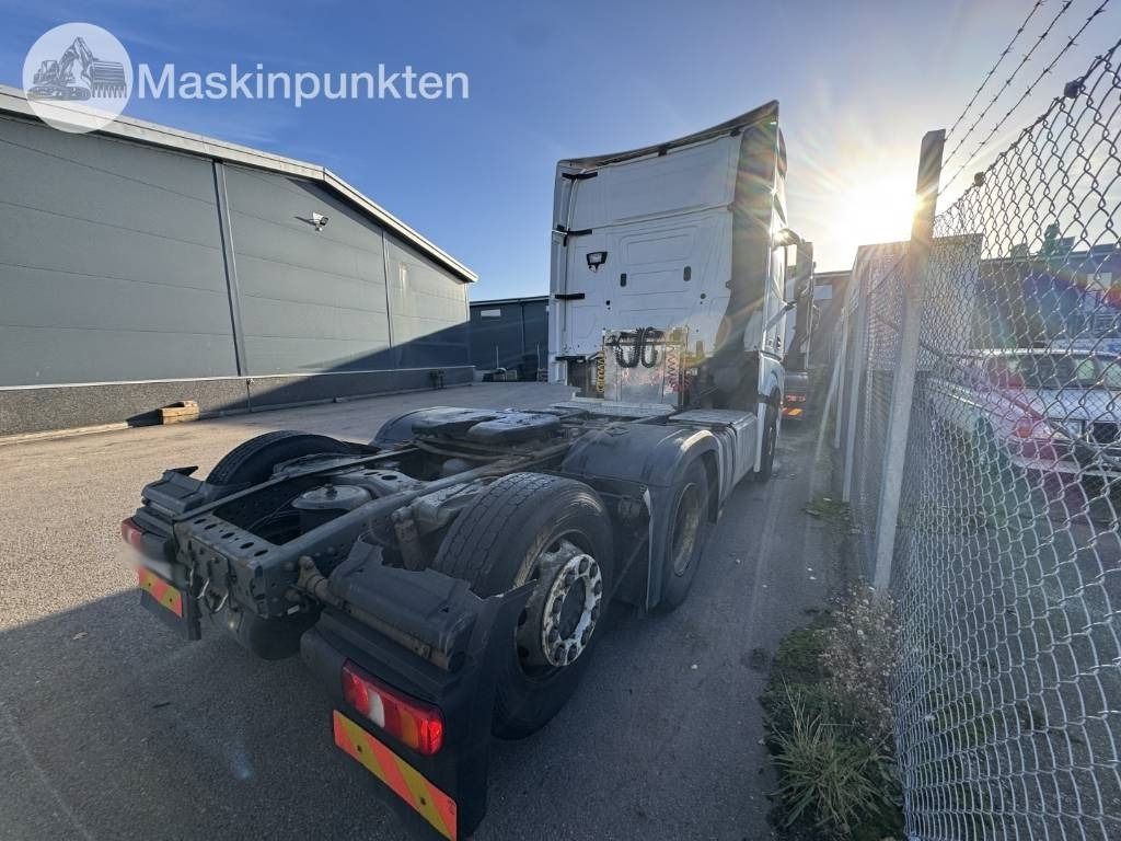 Mercedes-Benz Actros 963-4-C - Vilkikas: foto 3 Mercedes-Benz Actros 963-4-C - Vilkikas: foto 3