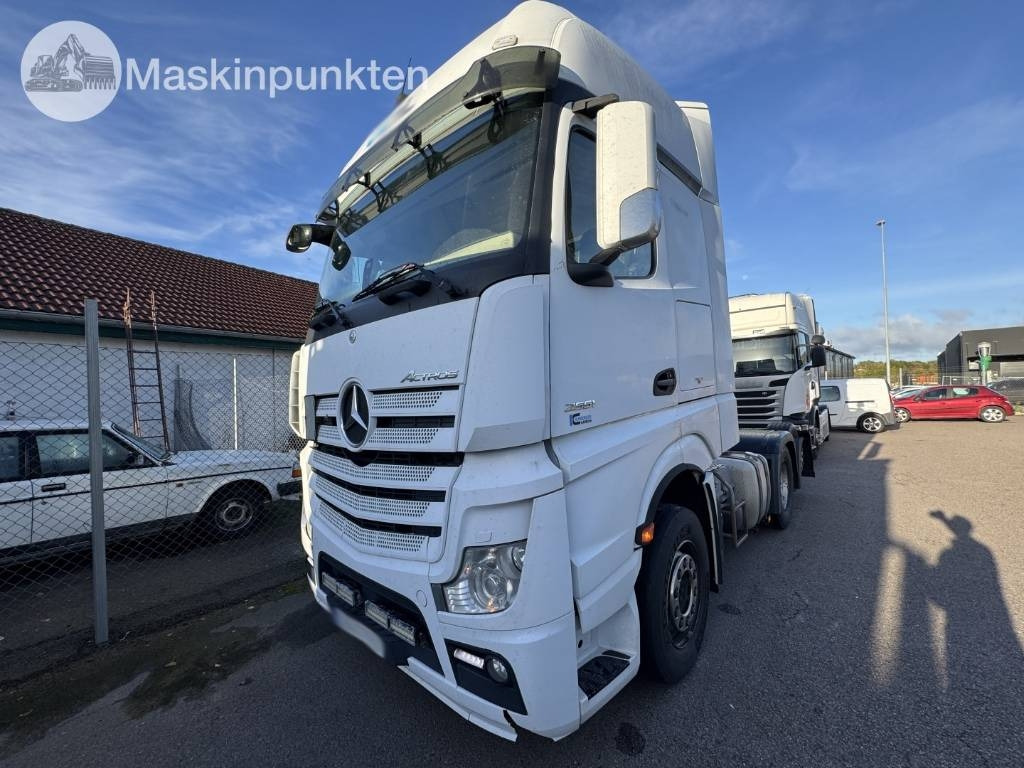 Mercedes-Benz Actros 963-4-C - Vilkikas: foto 1 Mercedes-Benz Actros 963-4-C - Vilkikas: foto 1