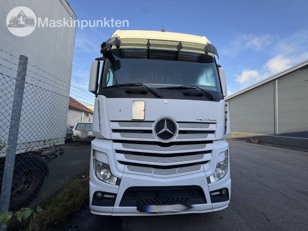 Mercedes-Benz Actros 963-4-D  - Vilkikas: foto 4 Mercedes-Benz Actros 963-4-D  - Vilkikas: foto 4