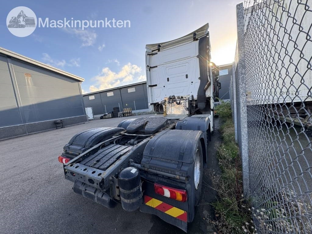 Mercedes-Benz Actros 963-4-D  - Vilkikas: foto 3 Mercedes-Benz Actros 963-4-D  - Vilkikas: foto 3