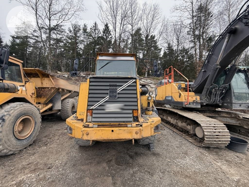 Volvo A 25 C - Šarnyrinis savivartis: foto 3 Volvo A 25 C - Šarnyrinis savivartis: foto 3