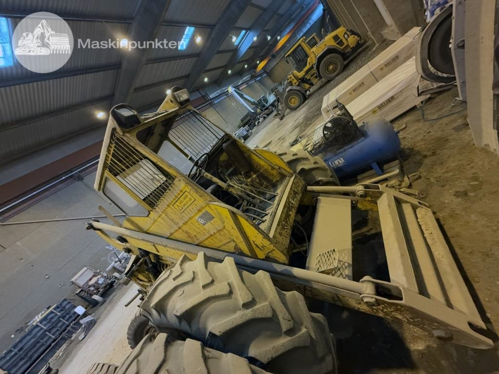 Volvo BM 218 - Ratinis krautuvas: foto 5 Volvo BM 218 - Ratinis krautuvas: foto 5
