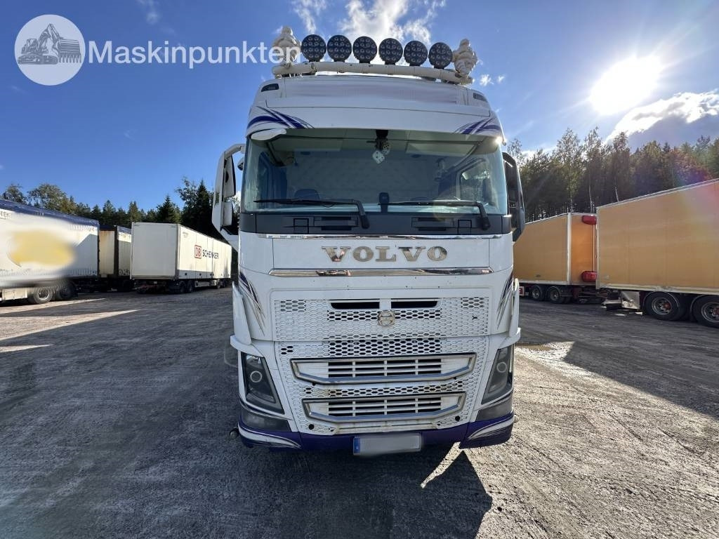 Volvo FH 16 750 - Furgonas sunkvežimis: foto 3 Volvo FH 16 750 - Furgonas sunkvežimis: foto 3