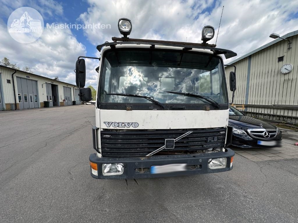 Volvo FL 610 Verkstadsinredd - Furgonas sunkvežimis: foto 2 Volvo FL 610 Verkstadsinredd - Furgonas sunkvežimis: foto 2