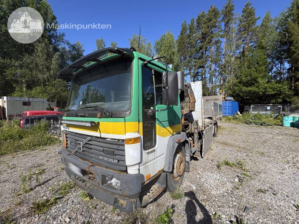 Volvo FL 614 - Sunkvežimis su kranu: foto 1 Volvo FL 614 - Sunkvežimis su kranu: foto 1