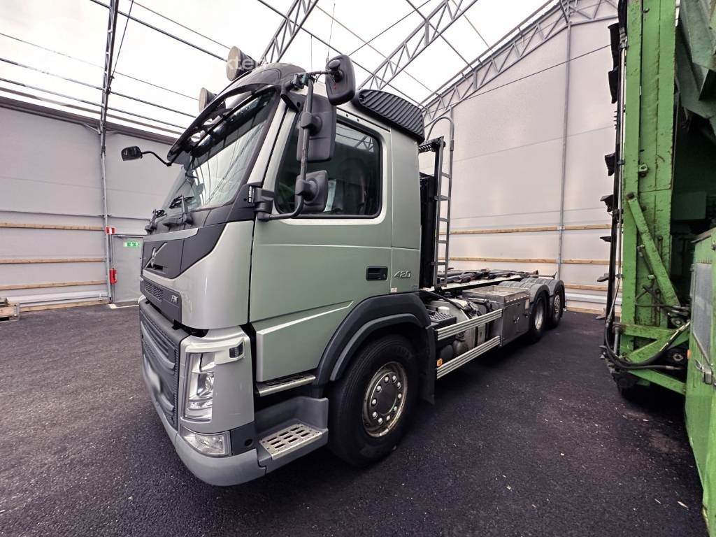 Volvo FM 420 - Hook-lift sunkvežimis: foto 1 Volvo FM 420 - Hook-lift sunkvežimis: foto 1