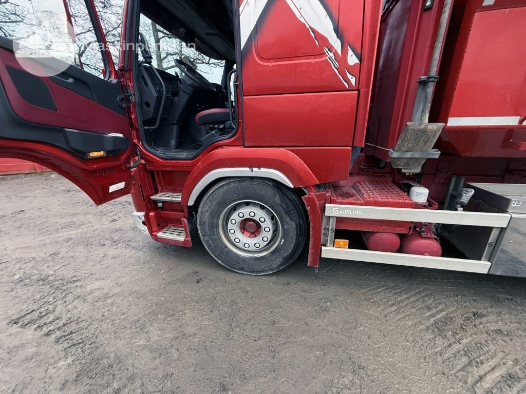 Savivartis sunkvežimis Volvo FMX 540: foto 27
