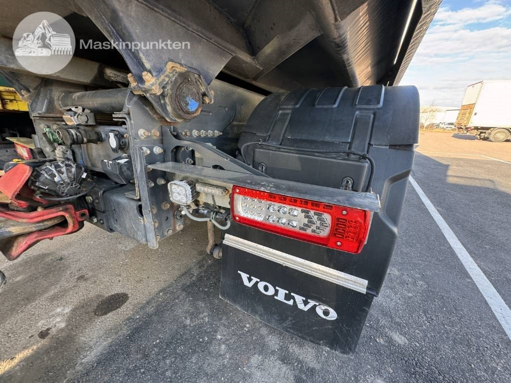 Savivartis sunkvežimis Volvo FMX 540: foto 22